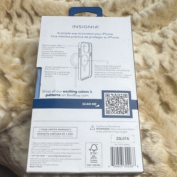 Insignia Glitter Silver Case for iPhone 15 Pro - Picture 4 of 7